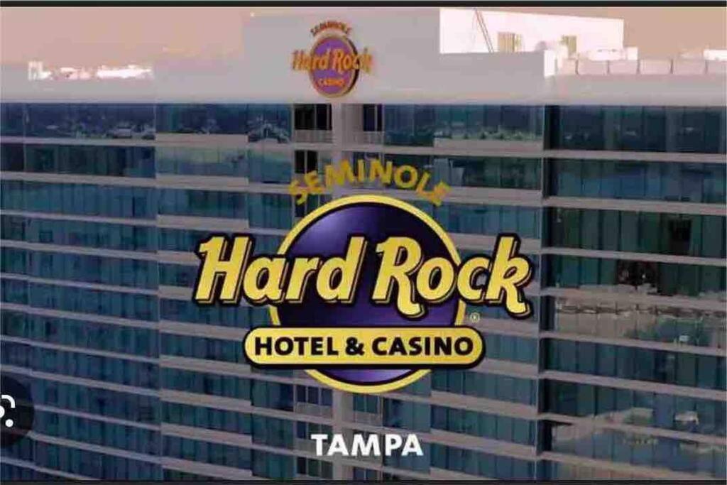 Minutes To Fairgrounds, Hard Rock, & Busch Gardens Villa Tampa Kültér fotó